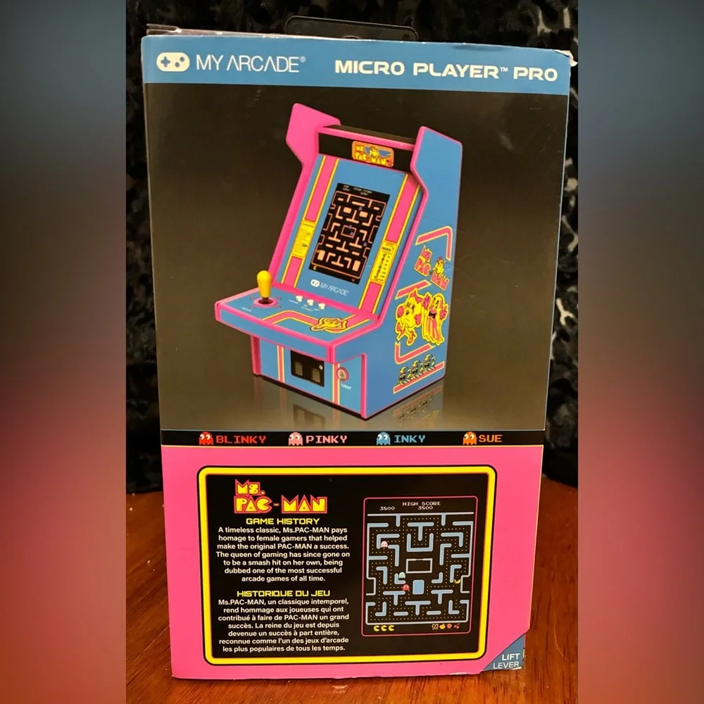 Fully Playable ‘Ms.PAC-MAN’ Micro Player Pro Portable Arcade Game